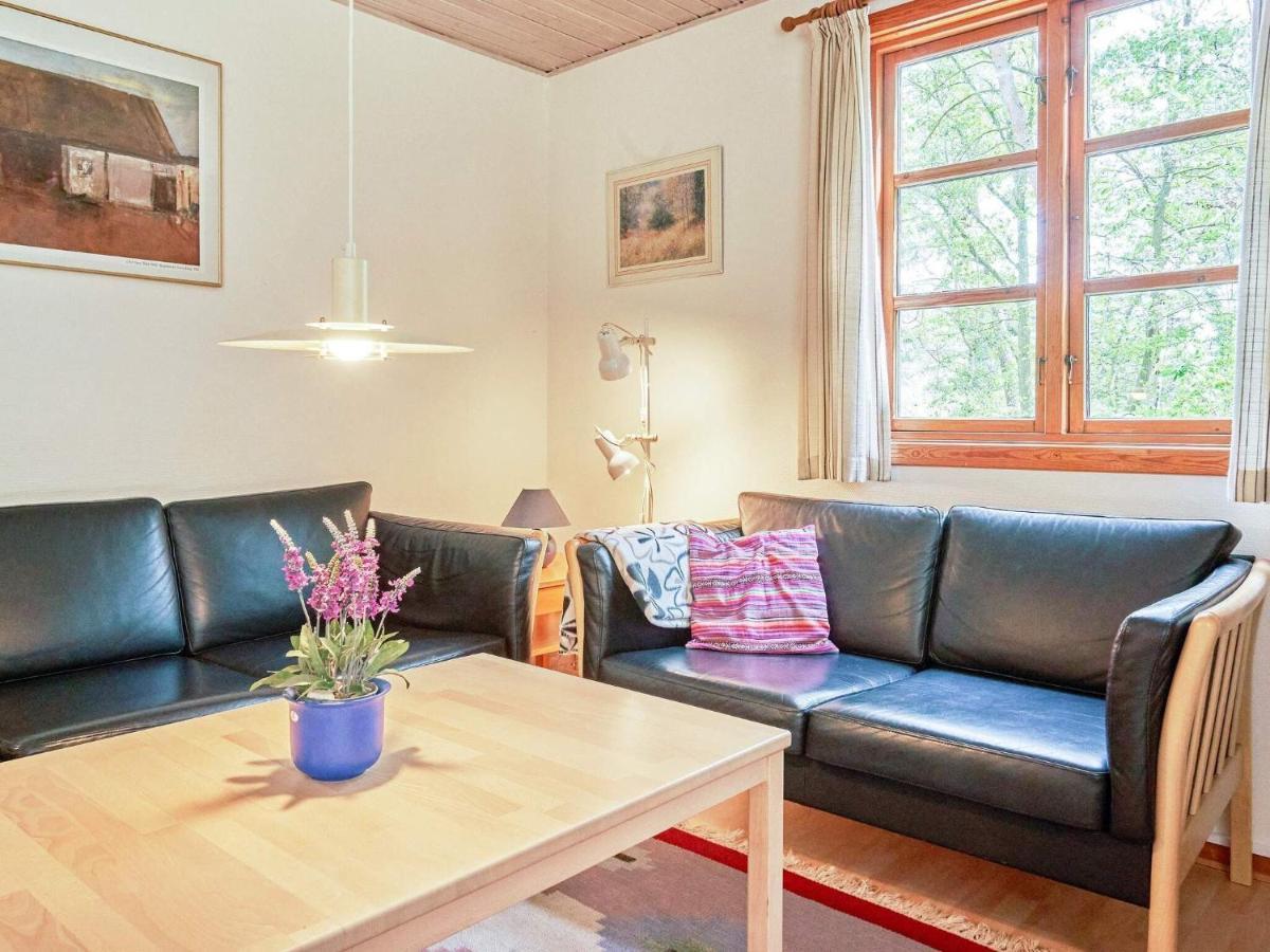 Three-Bedroom Holiday Home In Ronne 4 Екстер'єр фото